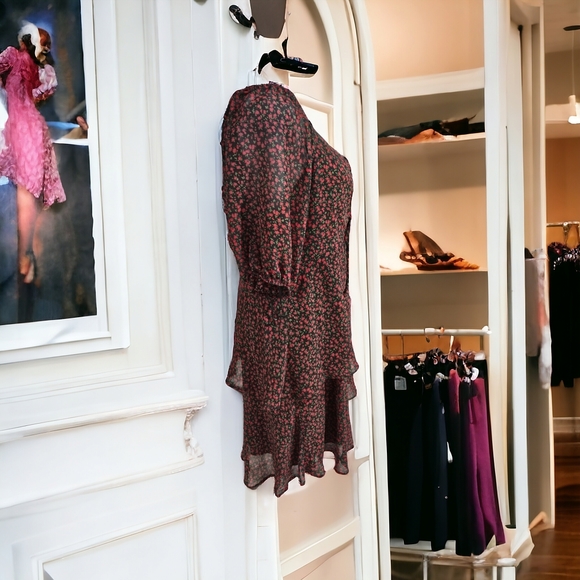 Sugar lips red and black floral layered dress Size Medium NWOT - Picture 6 of 6